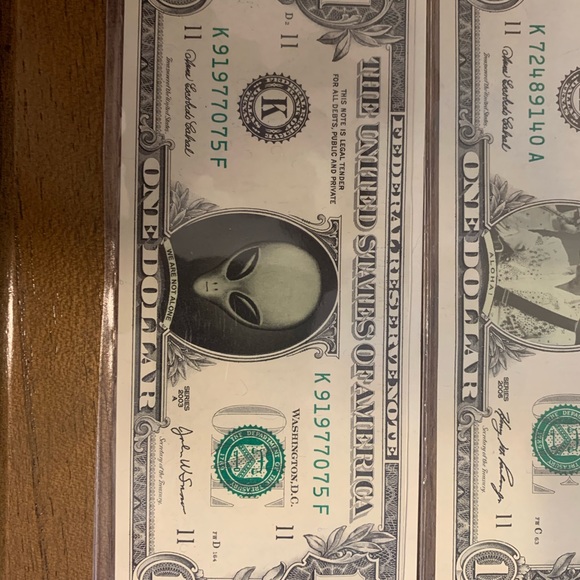 Federal Reserve Note “Variety $1 Dollar Bills” Barrack Obama/Elvis Presley/Alien - Picture 3 of 5